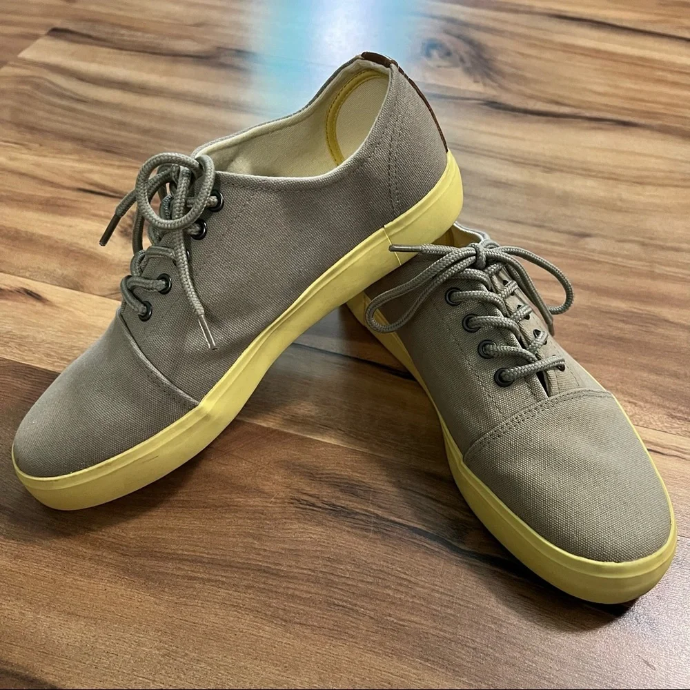 VAMVAS Space Grey/Yellow Eco Friendly Women’s Sneakers‎ Size 7.5